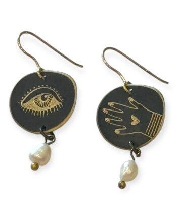 Engraved Earrings with Pearls