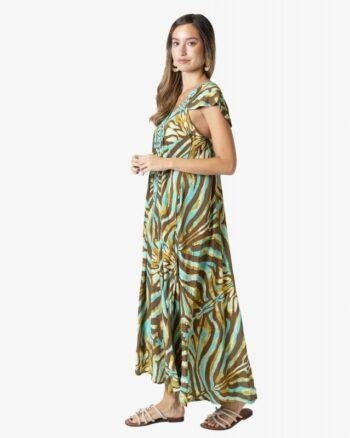 Long flowing Dress